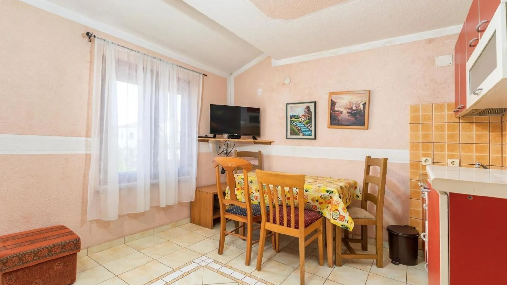 Apartment Ferienwohnung Fuer 4 Personen Ca 40 Qm In Fazana-Surida, Istrien Istrische Riviera Valbandon